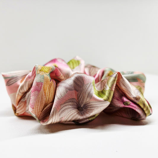 Silk Scrunchies -Chantilly Summer